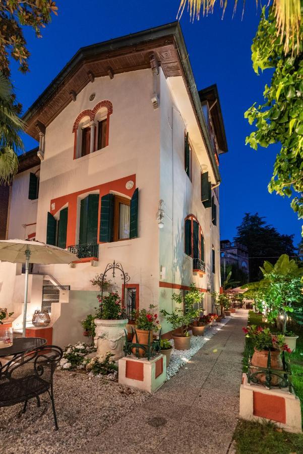 Hotel Villa Stella Венеция Лидо Екстериор снимка
