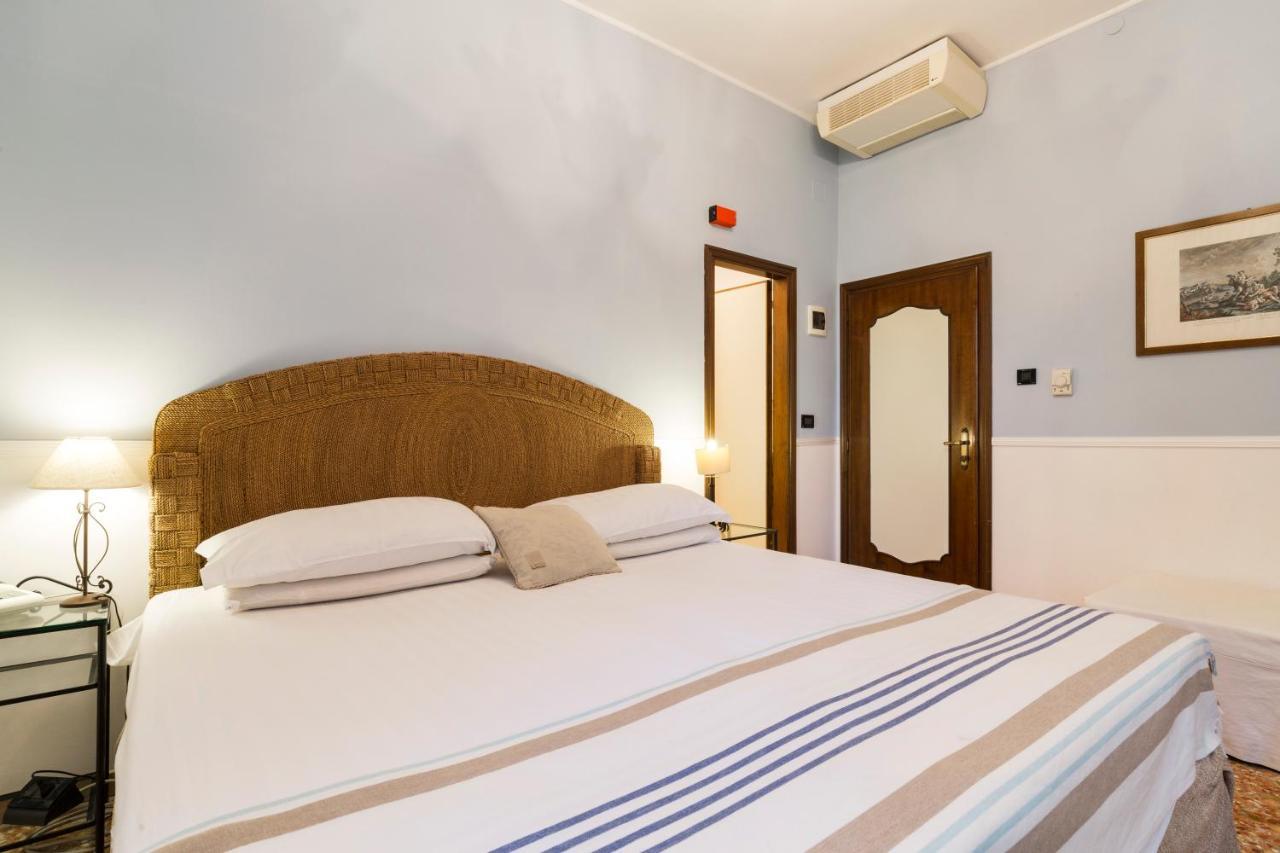 Hotel Villa Stella Венеция Лидо Екстериор снимка